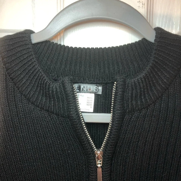 Venus all black sweater with flare bottom Size large Good used condition - Picture 10 of 10